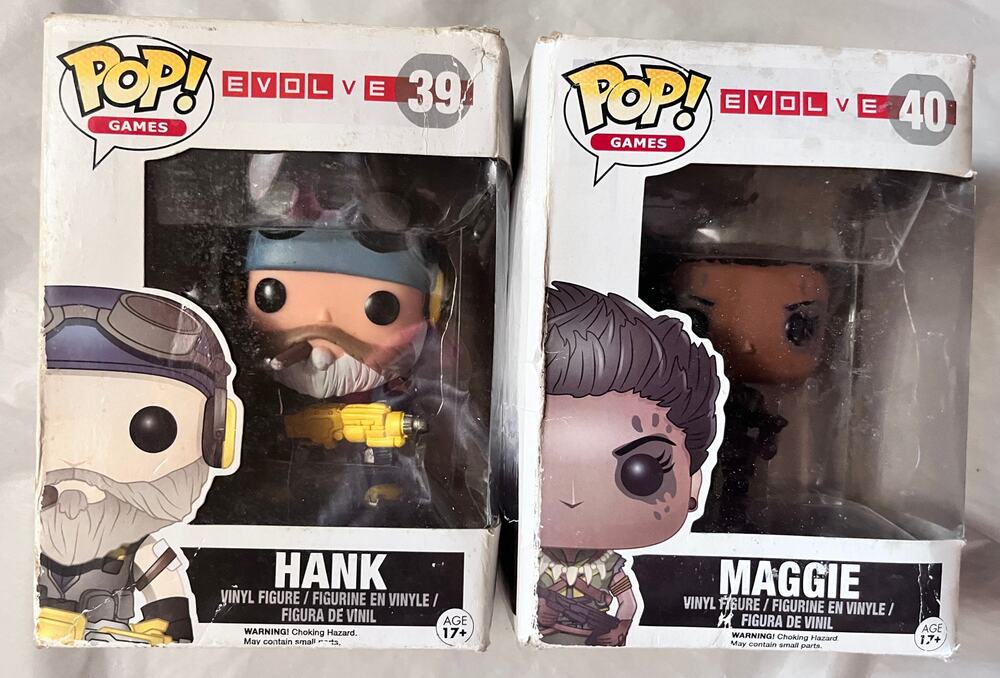 Funko POP! Games Lot Evolve HANK 39 - MAGGIE 40 - NEVER BEEN USED